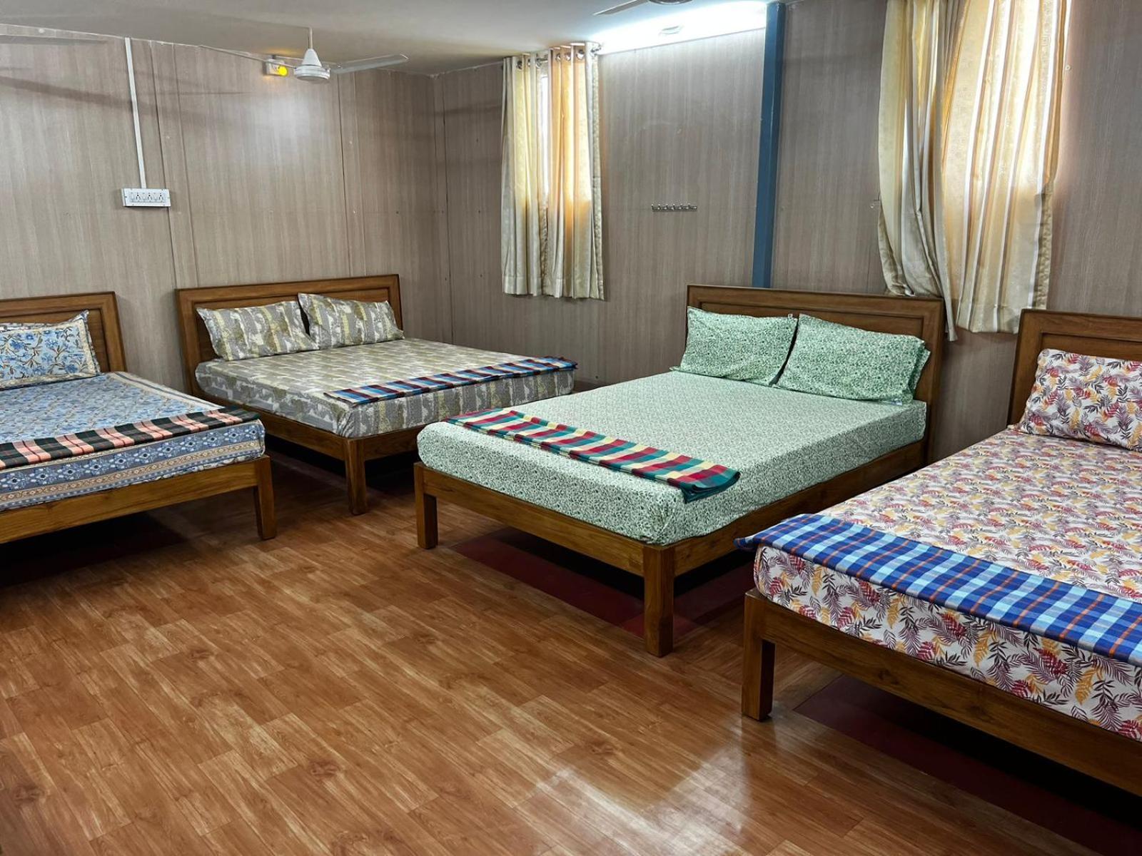 Raja Residency Hotel Alandurai Exterior photo